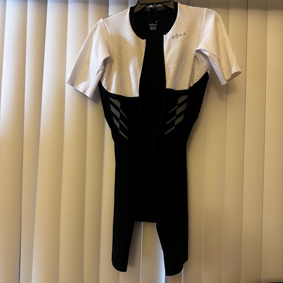 New Never Worn Rōka Gen II Elite Aero Short Sleeve Tri-suit Mens L - Picture 5 of 6